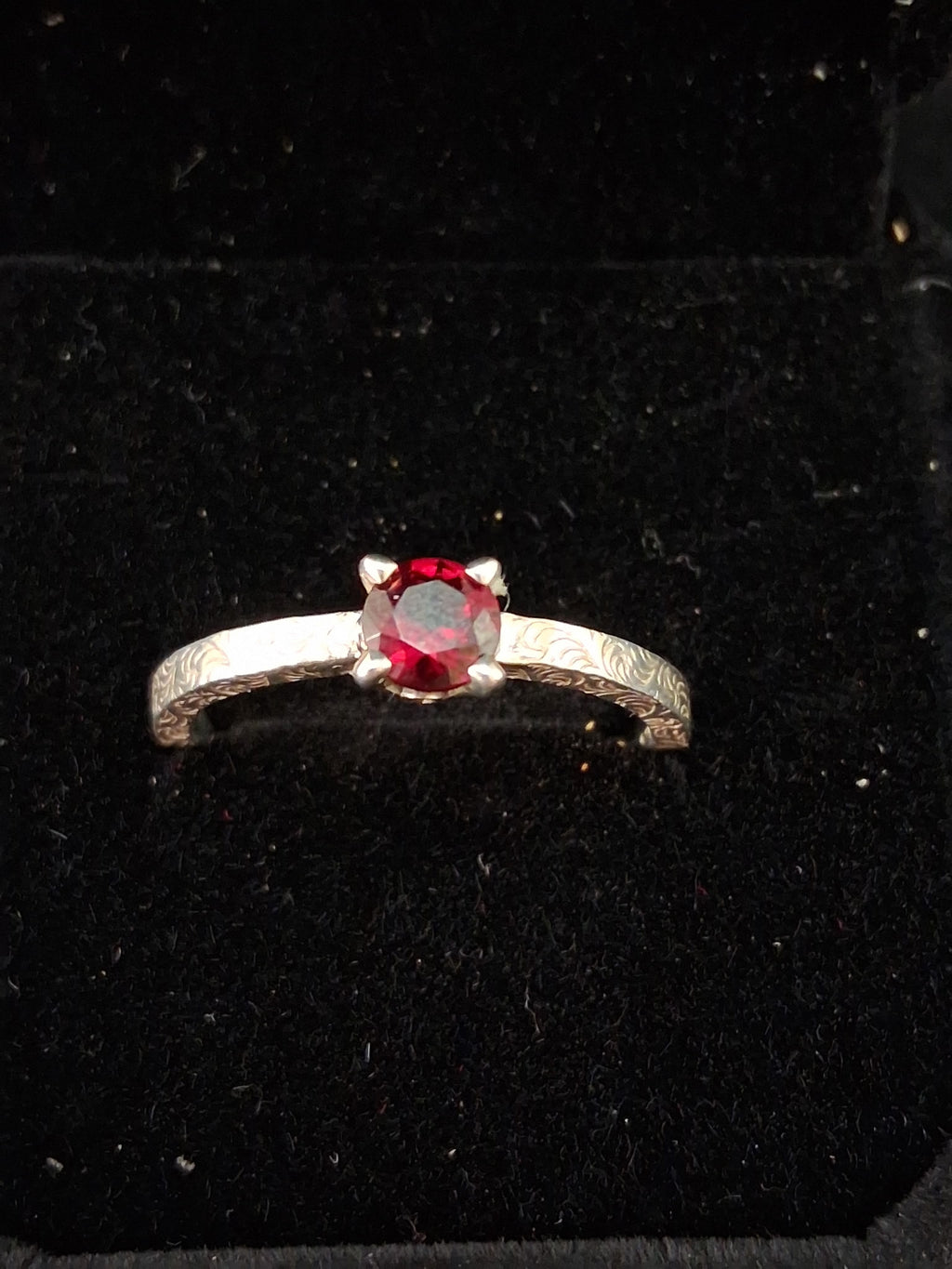 Wine red Idaho garnet ring