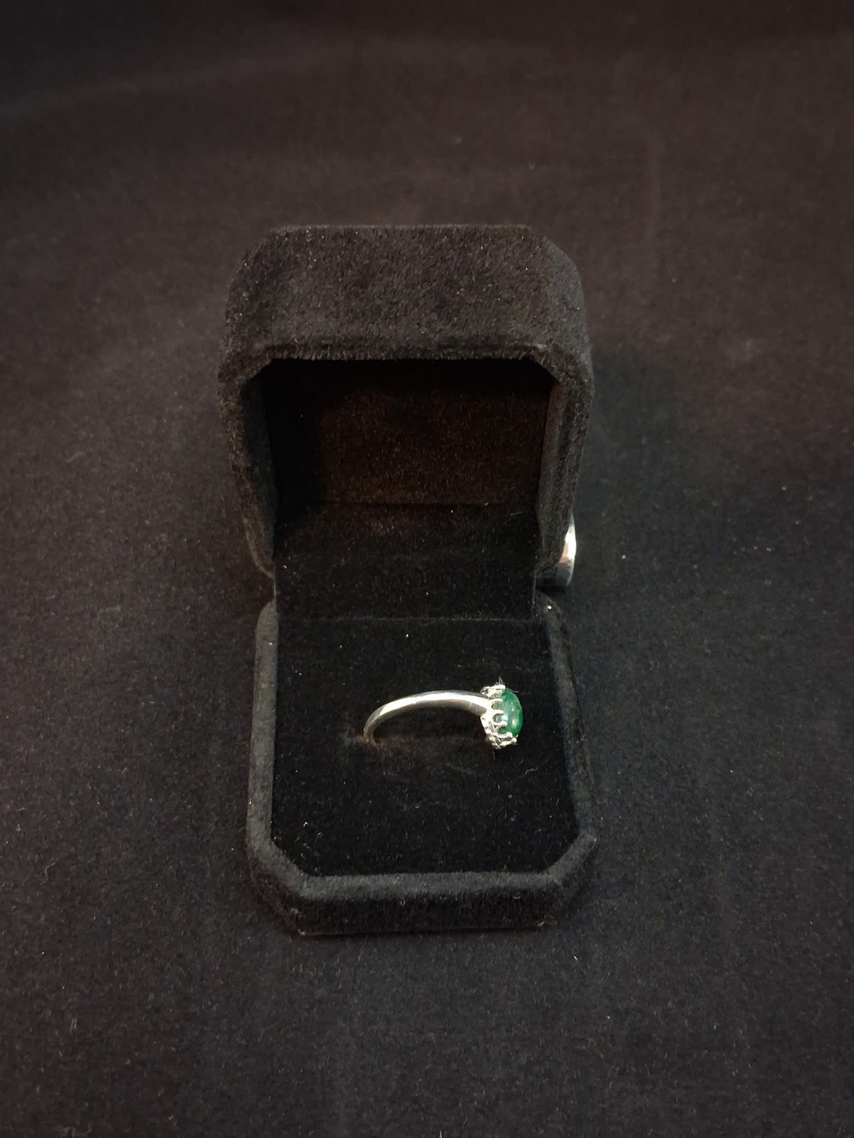Original design genuine Emerald cabochon cut ring