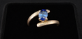Brilliant oval sapphire ring